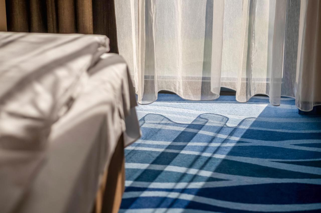 Mf Port Azur Wellness Apartments Siófok Exteriér fotografie